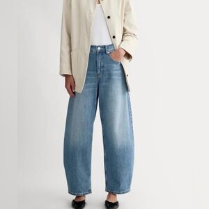 Everlane Light Blue curve Jeans. Washed but never worn.